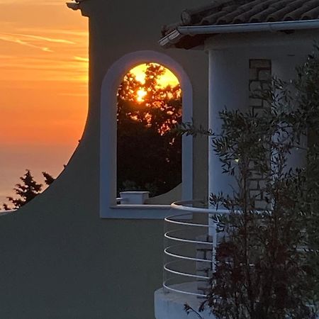 Villa Alibertini Agios Gordios  Bagian luar foto