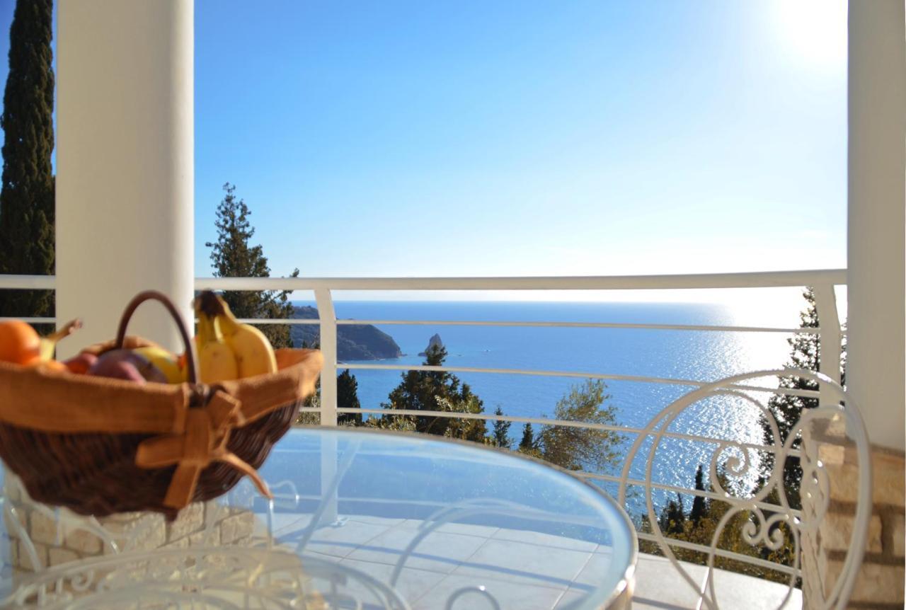 Villa Alibertini Agios Gordios  Bagian luar foto