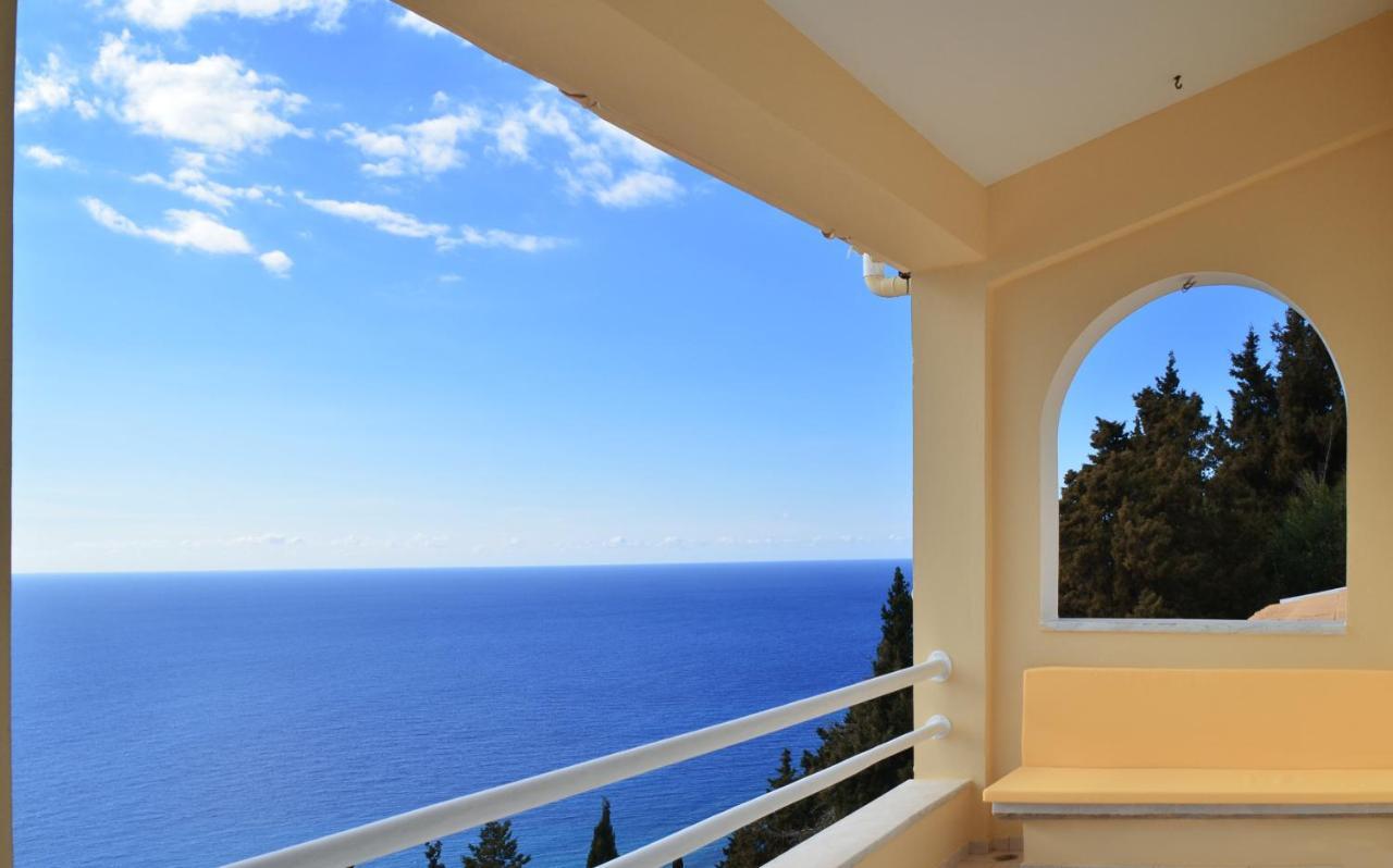 Villa Alibertini Agios Gordios  Bagian luar foto