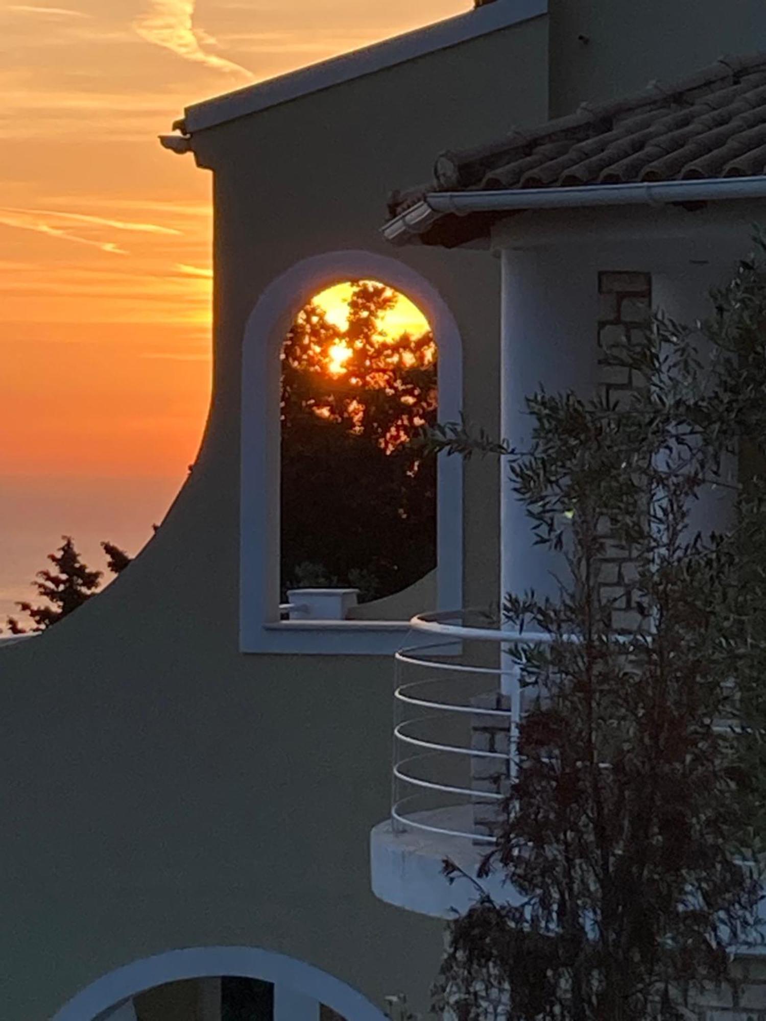 Villa Alibertini Agios Gordios  Bagian luar foto